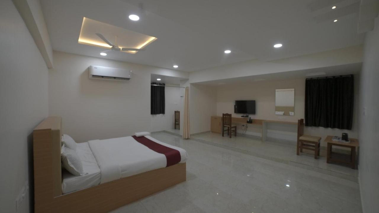 Hotel Rajam Selva Sirkazhi エクステリア 写真